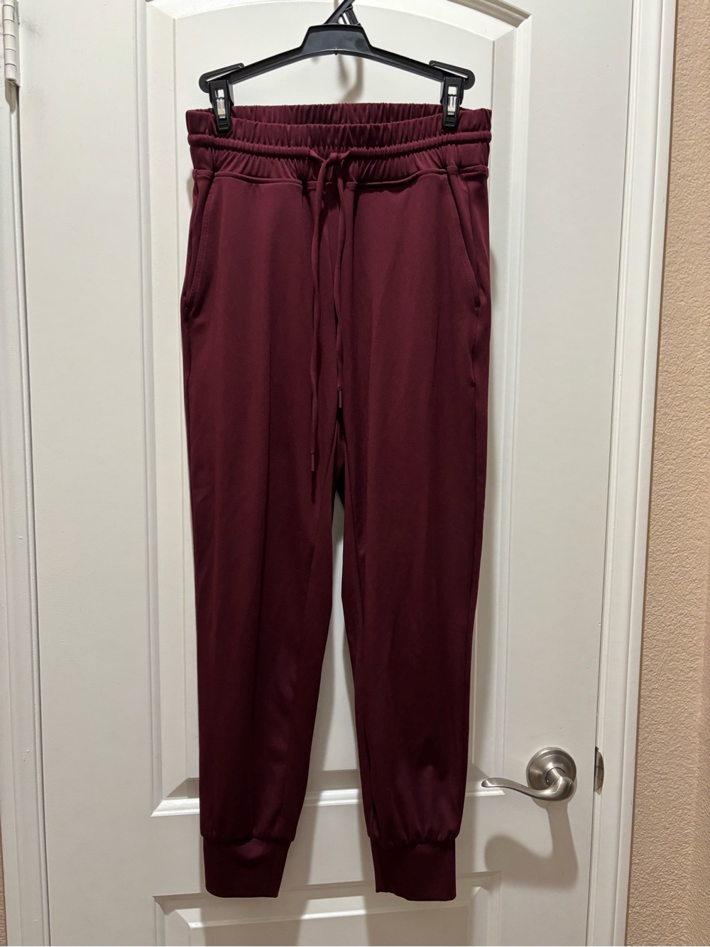 Lou & Grey Burgundy Pull‑On Jogger Pants